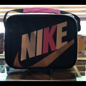 NIKE Lunchbag 🧃